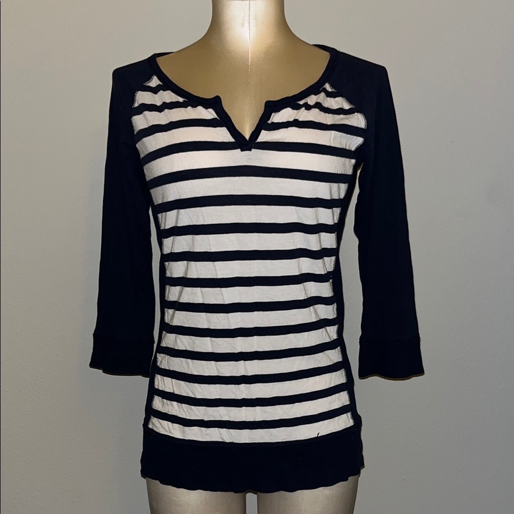 Express Blue & White Striped Raglan Notch-Neck 3/4 Sleeve Top